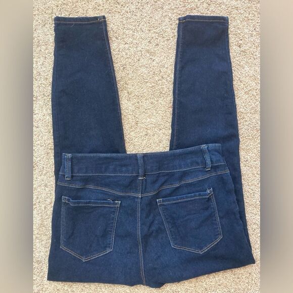 D. Jeans super stretchy almost jeggings w/ zip fly and hardwear like Jeans - Picture 3 of 8